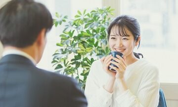 男は“弱い女”に落ちる｜略奪愛を成功させる心理トリガー