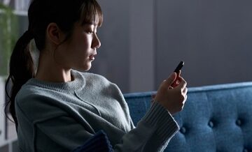 夜中のLINEは逆効果？時間帯で変わる男の心理